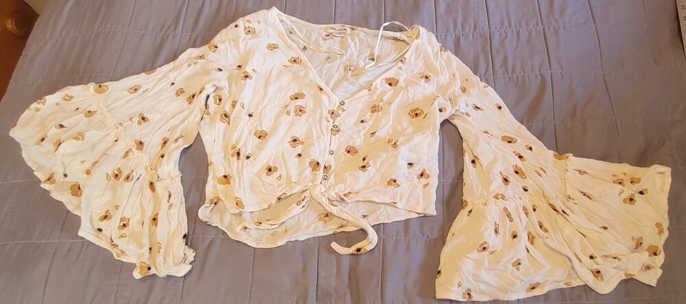 Billabong Blouse Womens Small Floral Bell Sleeve Tie Front Boho Top J522QBLU